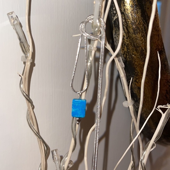 Jewelry - Picture 3 of 3